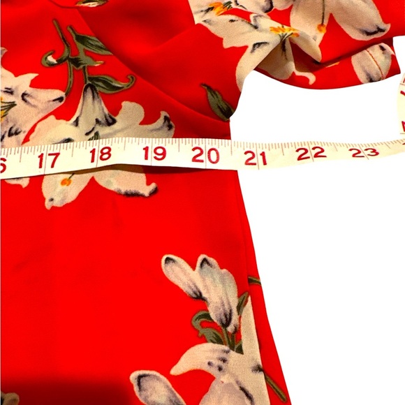 Sienna Sky Off The Shoulder Floral Top - Picture 7 of 7